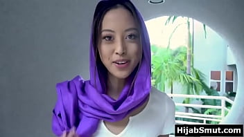 Young Muslim teen struggles with sexual desires under hijab